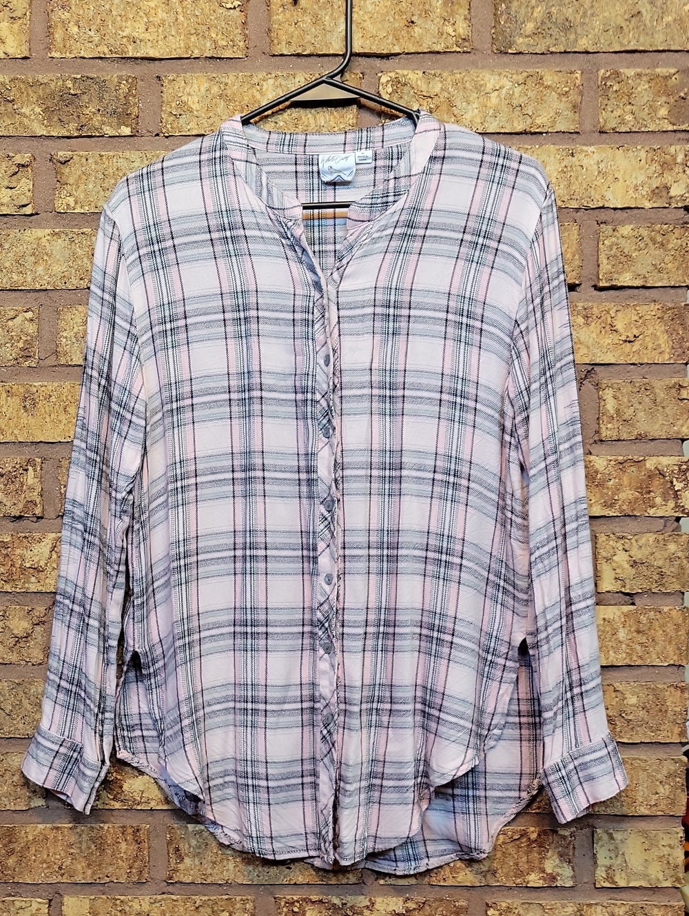 White Crow Pink and Gray Plaid Button-Down Shirt Size Medium Rayon